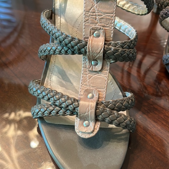 Sandals - Picture 5 of 7